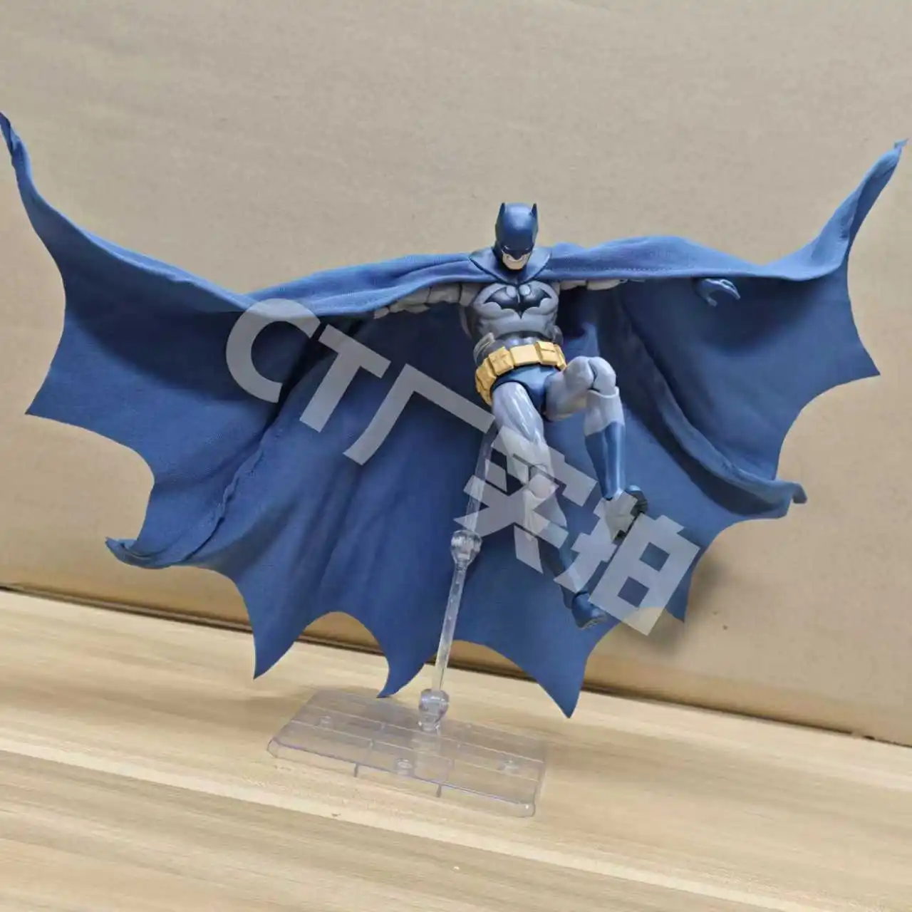 CT Toys Batman Figure Batman Mafex 105 Blue Version Bat Man Action Figures DC Justice League Hush Figurine Collection Toy gifts - Image 5