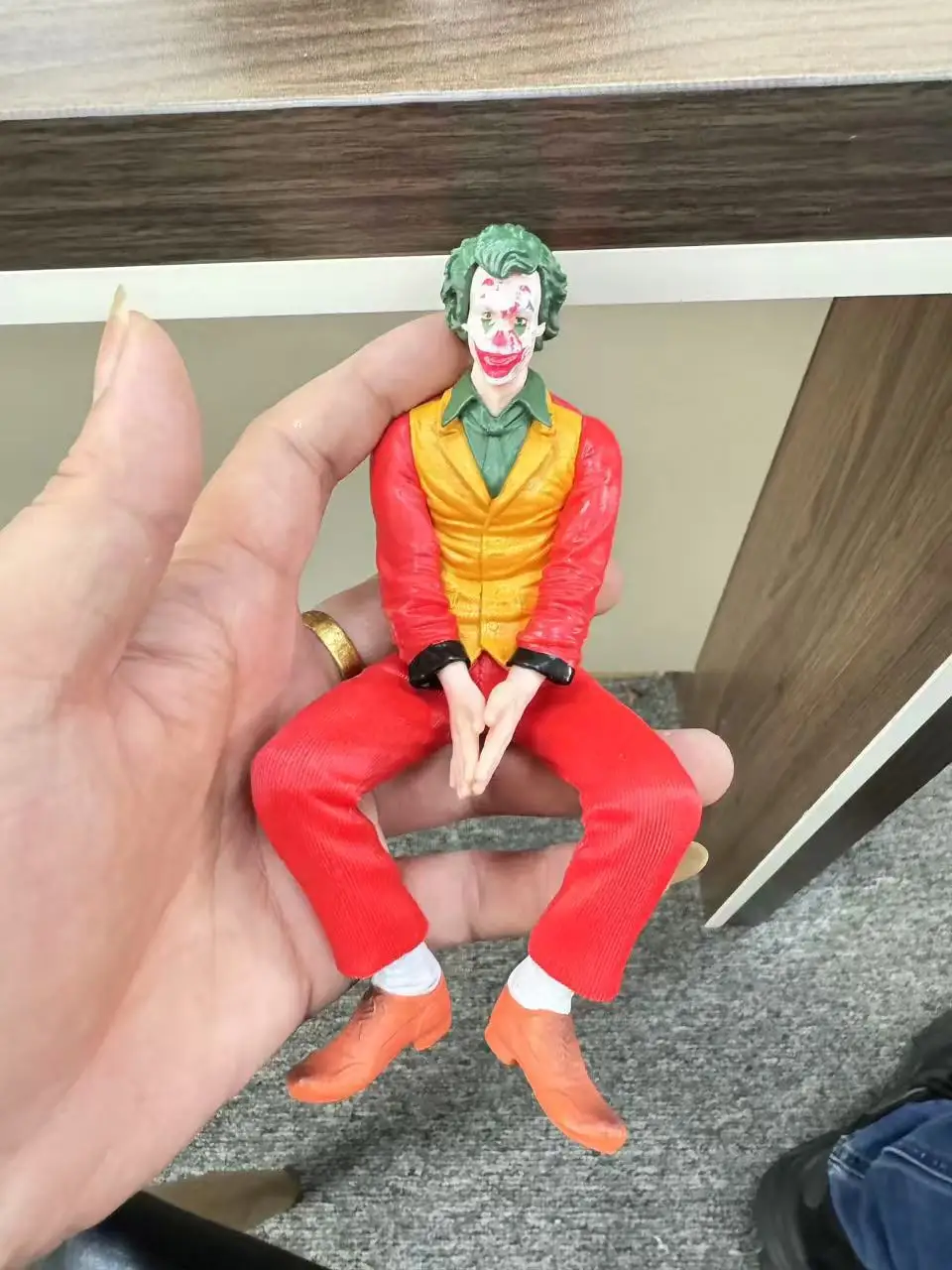 10cm Roof Decoration Joker Heath Ledger Sitting Posture Figures Car Doll Tail And Roof Pendant Model Statue Collectable Toys - Image 6