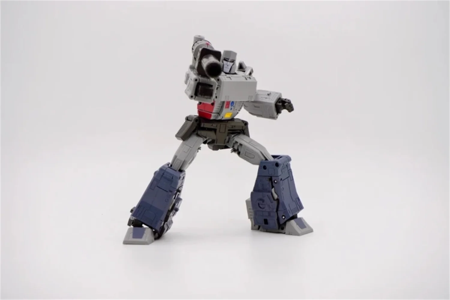 [IN STOCK ] Transformation ST-04 ST04 Megatank KO SS86 Series 18CM Action Figure