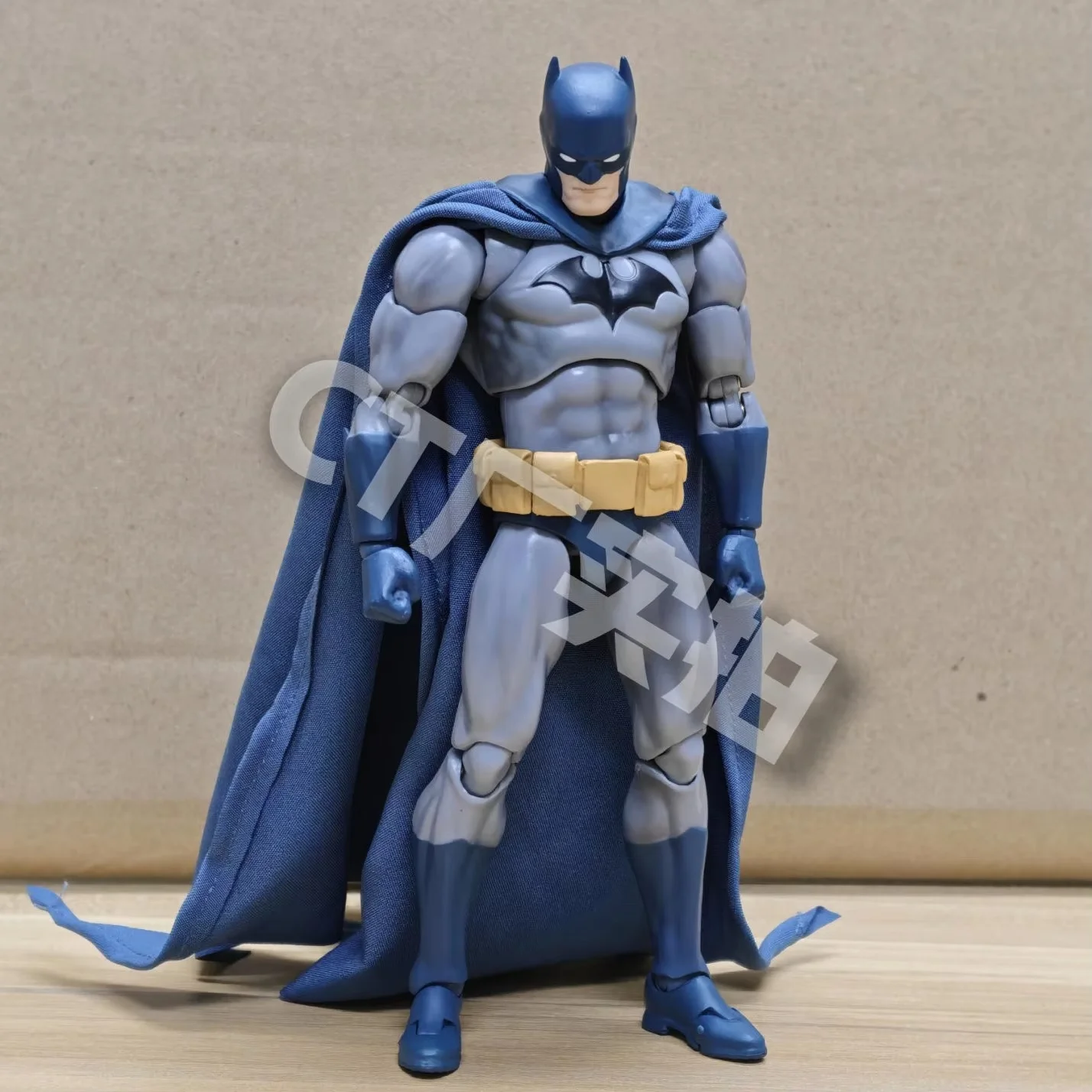 In Stock Ct Toys Batman Hush Blue Version Mafex 105 Black Version Dc Bat Man Anime Action Figure Figurine Model Statue Toys Gift - Image 5
