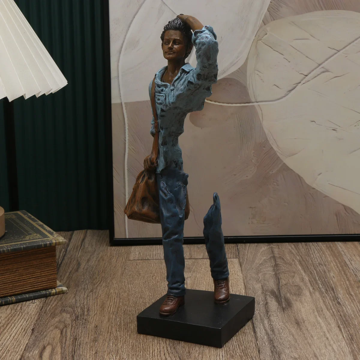 Traveler Sculpture – Abstract Resin Decor for Home & Office, Versatile Indoor/Outdoor Accent Piece