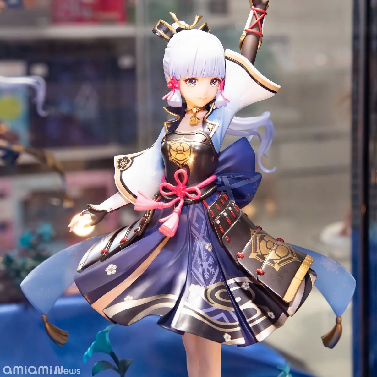 25CM Anime Game Genshin Impact Kamisato Ayaka Figure Egret Shuanghua Standing Scene Model Toy Gift Collection Action Figure - Image 5