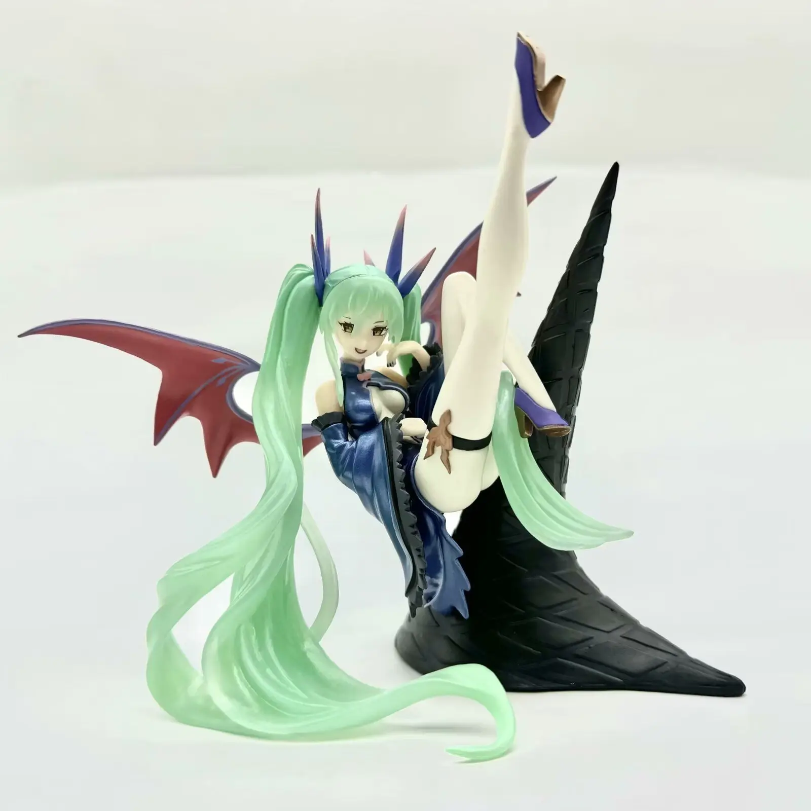 17cm Hatsune Miku Anime Figure Light And Dark Beautiful Angel Girl Action Figure PVC Collectible Model Doll Ornaments Toys Gifts