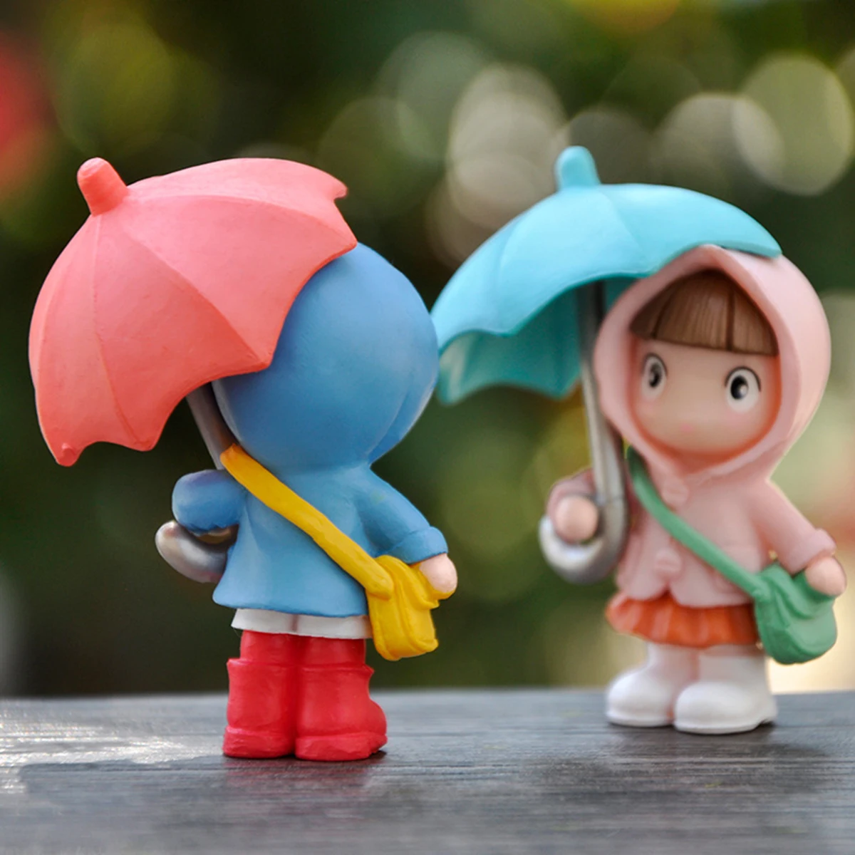 4pcs Cute Umbrella Couple Car Interior Decoration Action Figures Auto Rearview Mirror Dashboard Ornaments Gift Mini Accessories