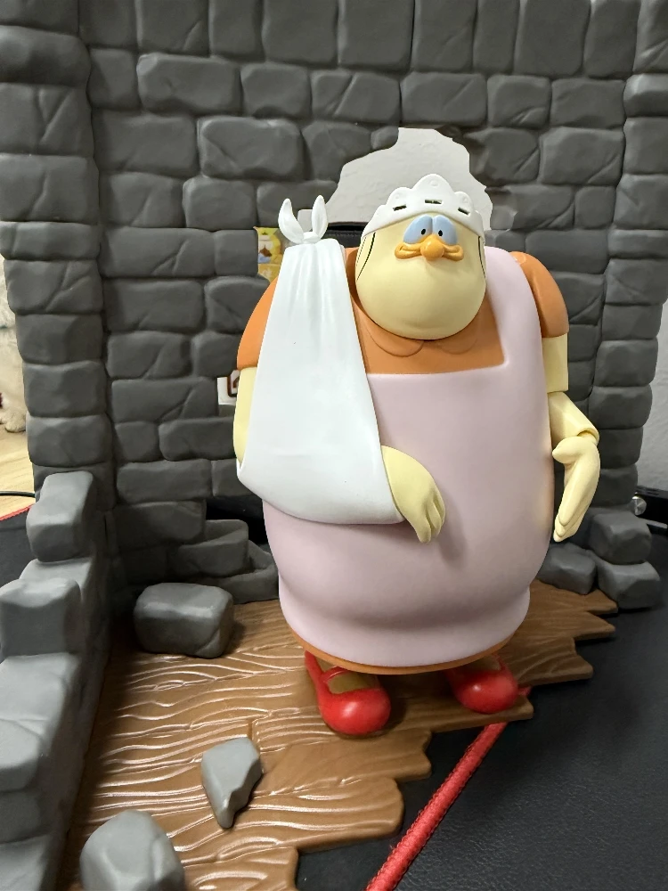 HAPPY CHILDHOOD Count Duckula Nanny Figure VEGETARIAN COUNT SHF Action Figure Toy Moving Model Collecto Gift