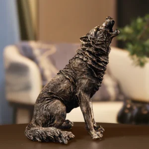 NORTHEUINS Resin Roaring Wolf Figurines European Animal Model Ornament Home Living Room Desktop Decoration Accessorie Collection