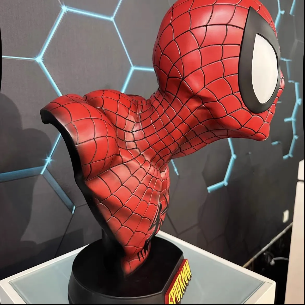 Marvel Comics Spider-Man Gk Resin Bust Statue Collectible Model For Display Premium Quality  Gift For Fans