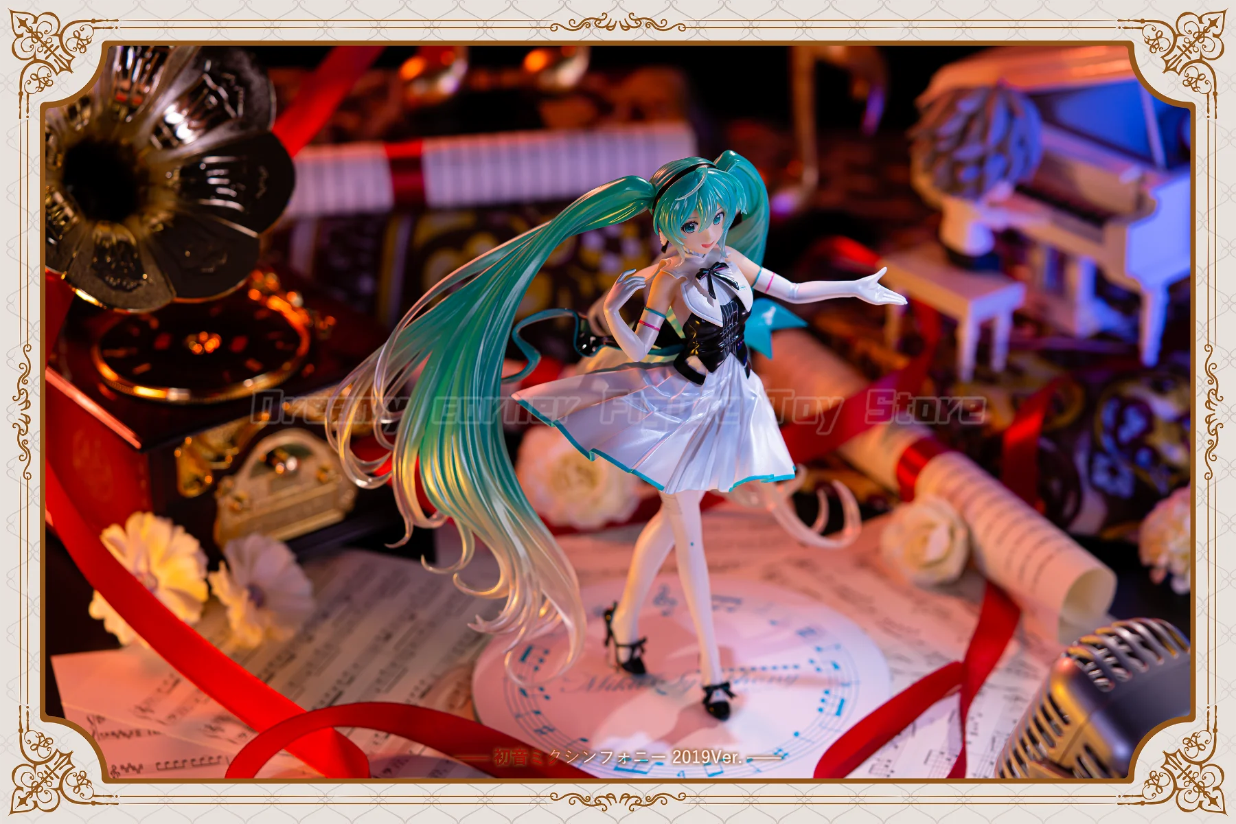【In Stock】GSC VOCALOID Hatsune Miku Symphony 2019 Ver 1/8 Scale Figure Gift Ornaments