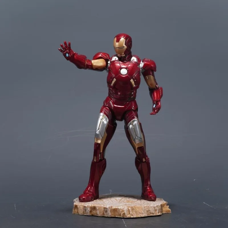 Marvel Anime Movie Statue Collection Iron Man Black Panther Premium Action Figures Desktop Ornament Pvc Toys Boy Surprise Gifts