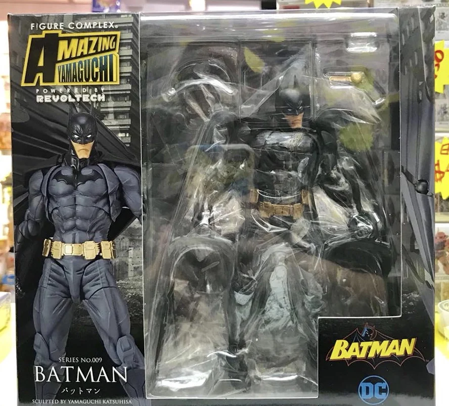 Batman 15cm Moveable PVC Action Figure Collectible Model Toy