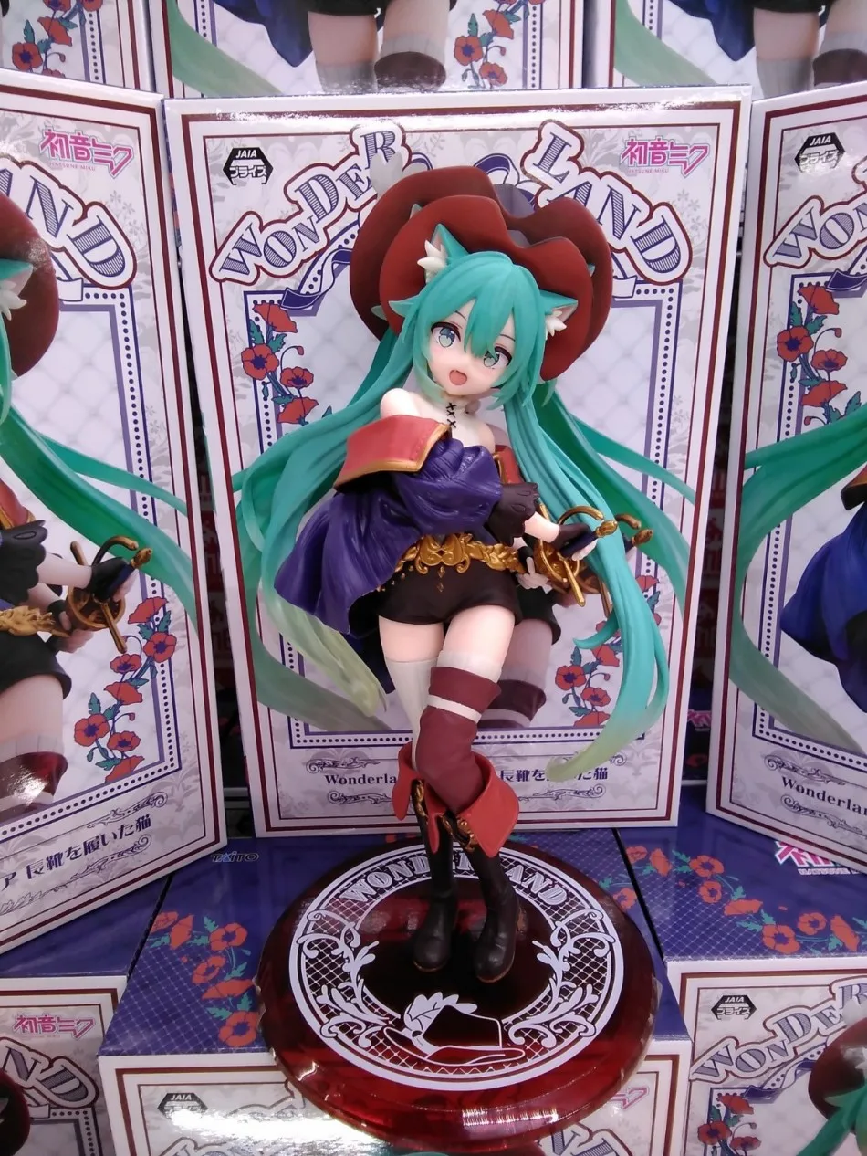 2026  fashion hatsune miku Lolita anime figure toys action statuette pvc model collection doll birthday gift，Christmas gift