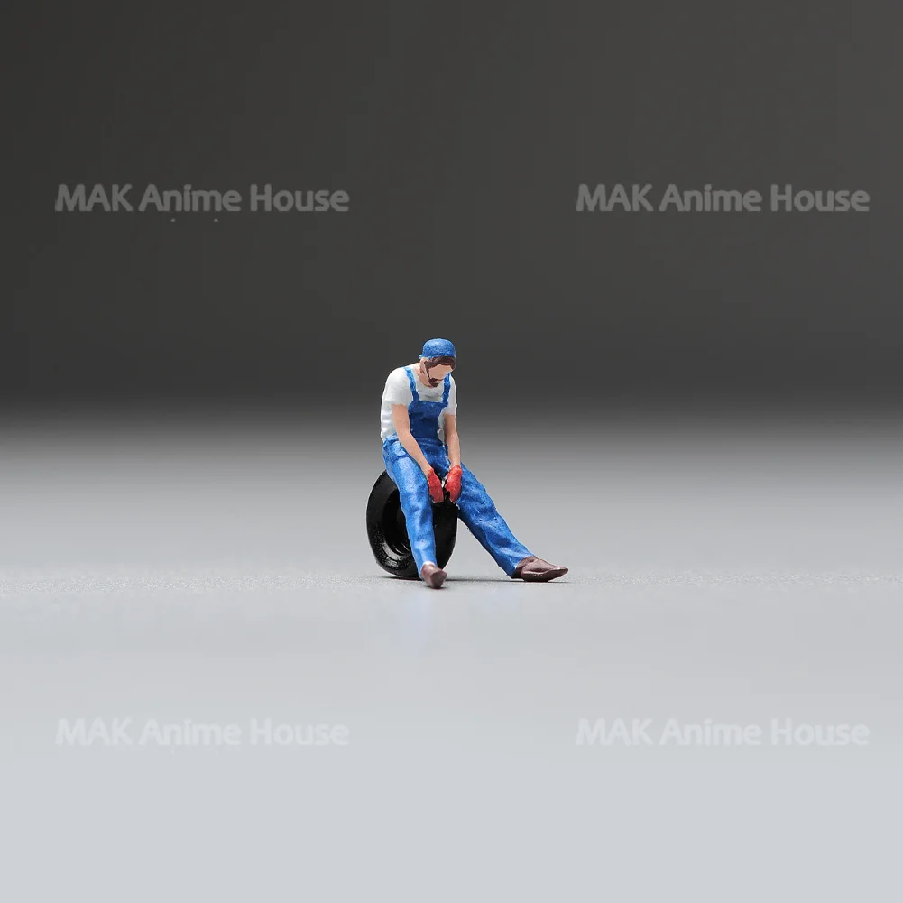 Miniatures Painted 1/64 Sexy Swimsuit Couple Fashionable Woman Props Figures Model Garage Scene Creative Dolls Car Toy