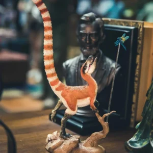 TNG Sinosauropteryx Model Animal Compsognathus Dinosaur Figure Collection Desk Decoration GK Limited Props Adult Birthday Gift