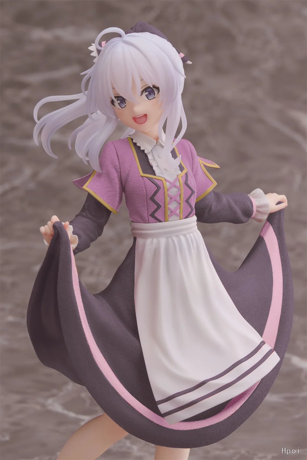 In Stock TAITO Coreful Wandering Witch The Journey of Elaina Elaina Grape Stomping Girl Ver Renewal Edition Toy Model Collection - Image 4