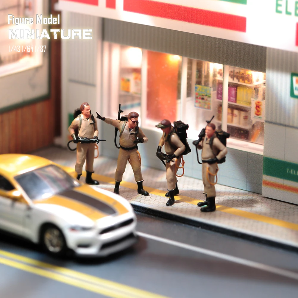 Miniatures Figures 1/87 1/64 1/43 1/24 4pcs Ghost Hunting Teams Figures Model Creative Photography Scene Props For Cars Toys