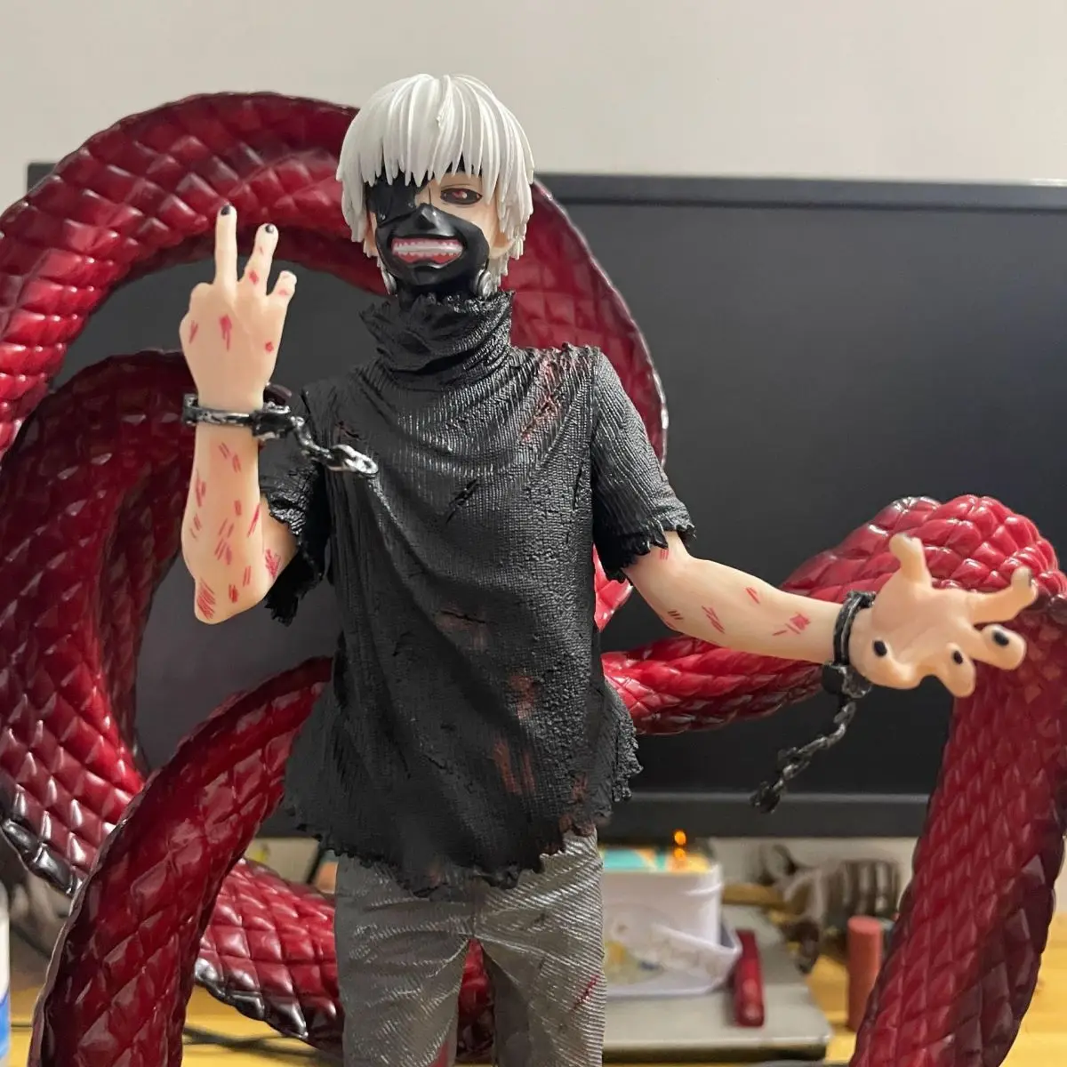 Tokyo Ghoul Anime Figures Kaneki Ken Figure Pvc Gk Statue Model Changeable Ornament Rooms Desk Decoration Collection Toys Gifts