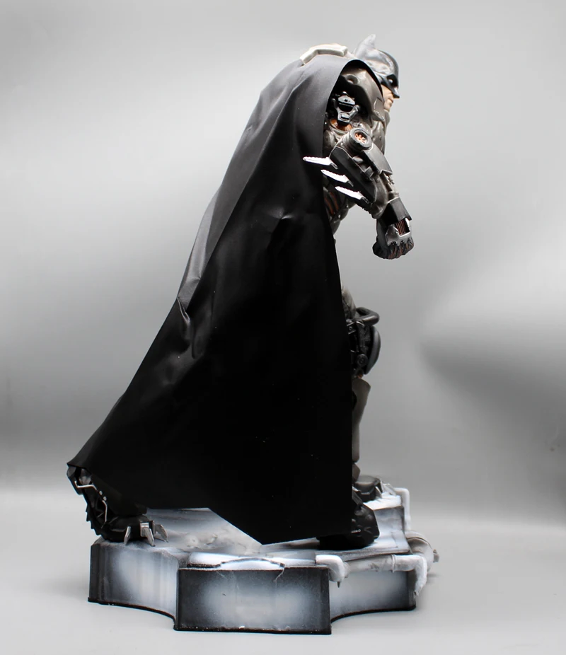 44cm Hot Toys Batman Thermal Armor Popular Animation Figure Model Statue Boys Collection Desktop Decoration Ornament Toys Gifts
