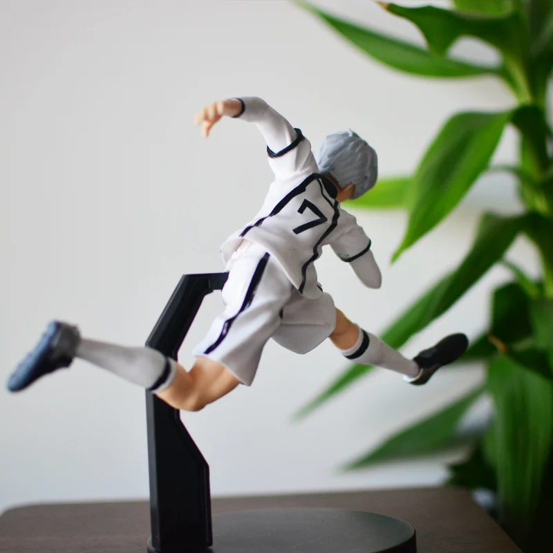 Nagi Seishiro No.10 Player, BlueLock 17cm Anime Figure-PVC Football Soccer Action Figure Model Collectible Statue Gift