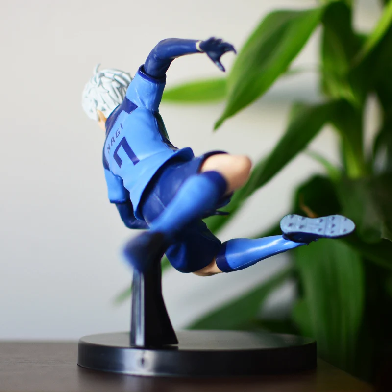 Blue Lock Nagi Seishiro 14cm PVC Figure Volley Shot Signature Pose Anime Action Figure Collectible Model Toy Gift