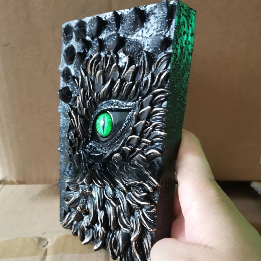 ‌Halloween Demon Eye Statue Handcrafted Resin Evil Orb with Glowing Red Iris Home Decor Scary Accent for Mantel Table Centerpiec