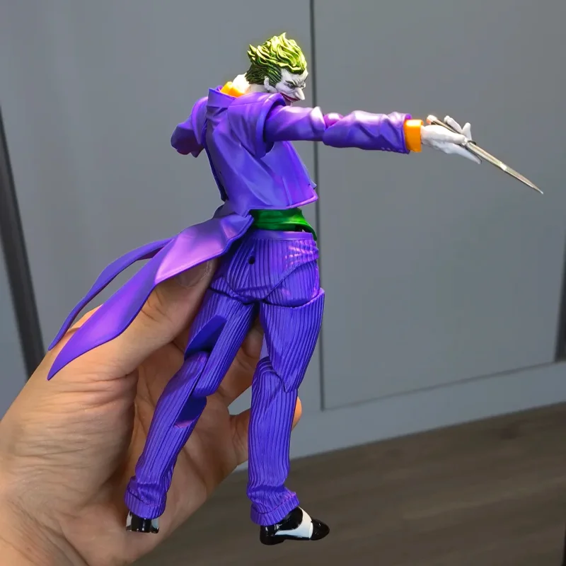 Anime The Joker Revoltech Series Ver.1.5 Amazing Yamaguchi Action Figures Desktop Ornament Doll Model Collectible Boy Toys Gifts